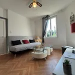 Maison Cosy Avec Jardin Entre Canal Et Loire - Fr-1-489-550 Diou (Allier)