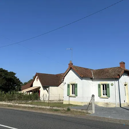 Maison Cosy Avec Jardin Entre Canal Et Loire - Fr-1-489-550 *
