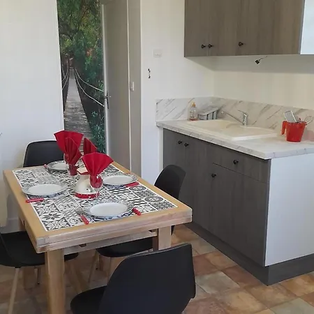 Σπίτι διακοπών Maison Cosy Avec Jardin Entre Canal Et Loire - Fr-1-489-550 Diou (Allier)