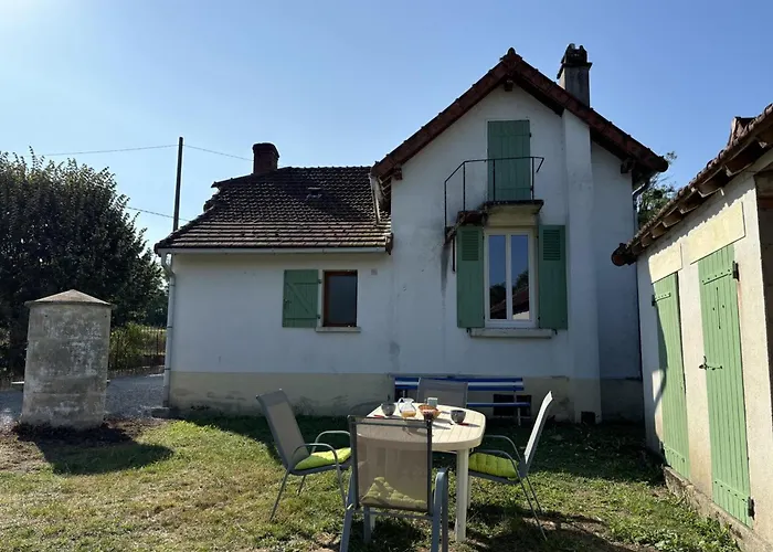 Maison Cosy Avec Jardin Entre Canal Et Loire - Fr-1-489-550 * Diou (Allier)